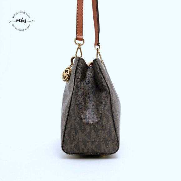 Michael Kors Cynthia Signature Medium Satchel - Picture 6 of 13